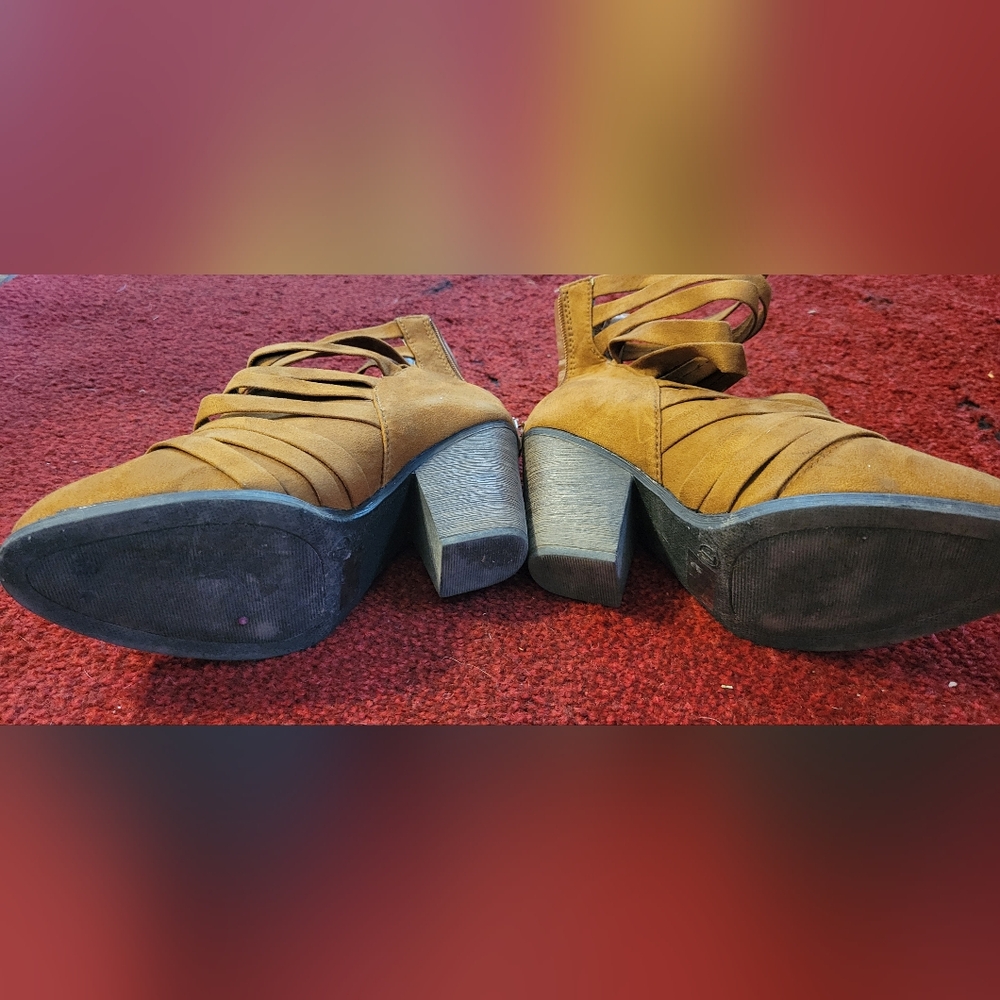 Rue 21 Brand. Size 7